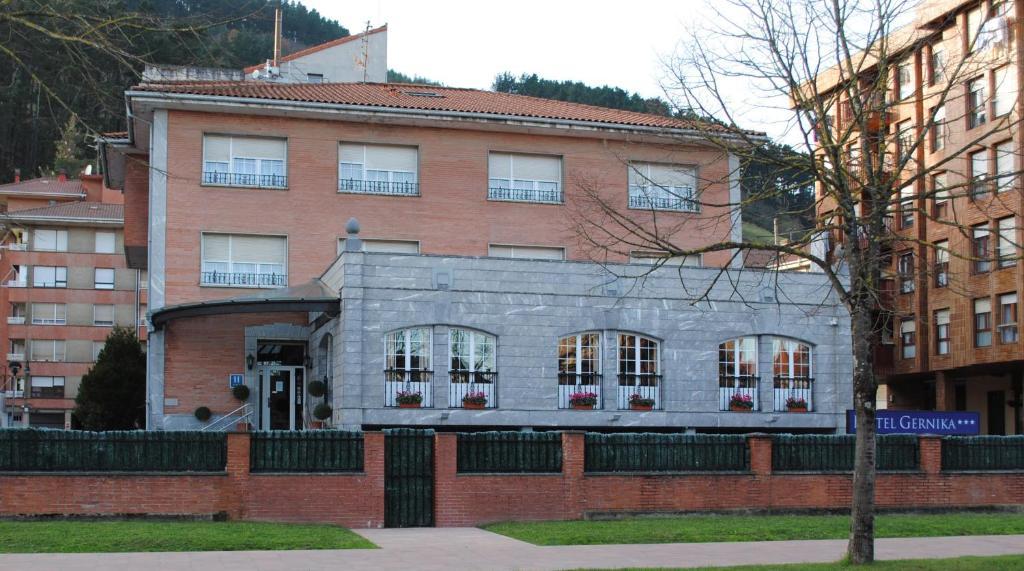 Hotel Gernika - Adults Only Exterior photo