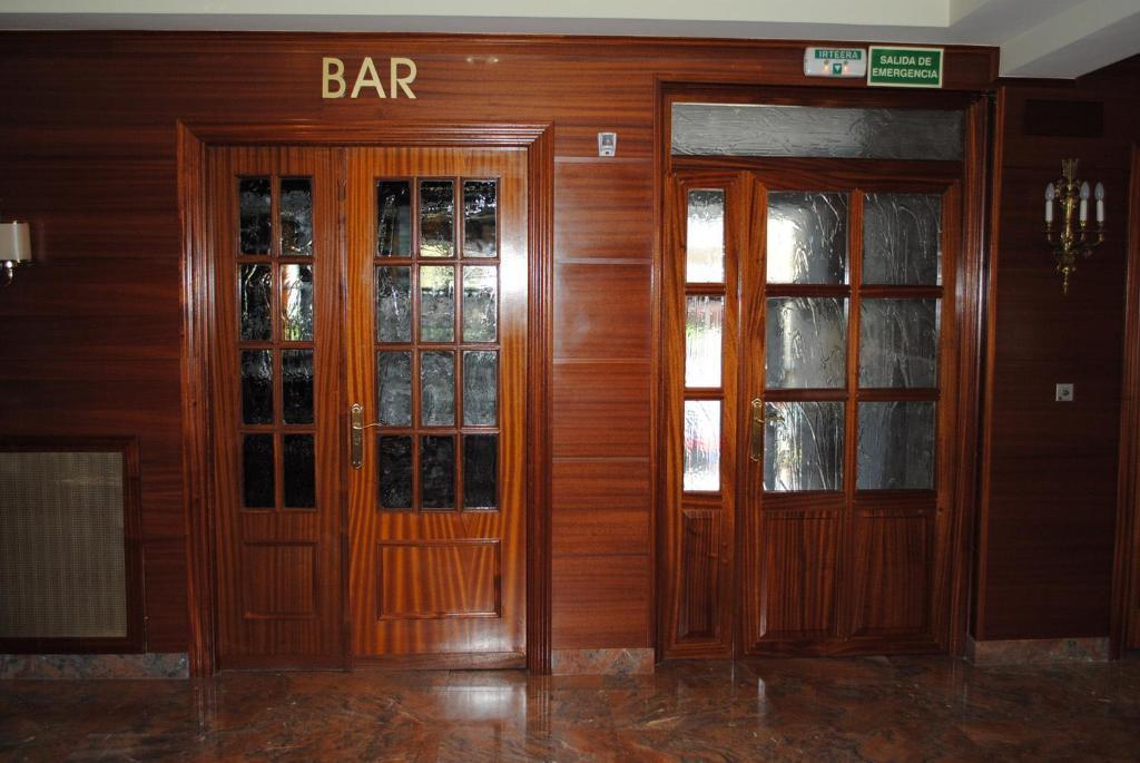 Hotel Gernika - Adults Only Exterior photo