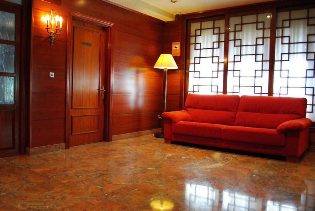 Hotel Gernika - Adults Only Exterior photo