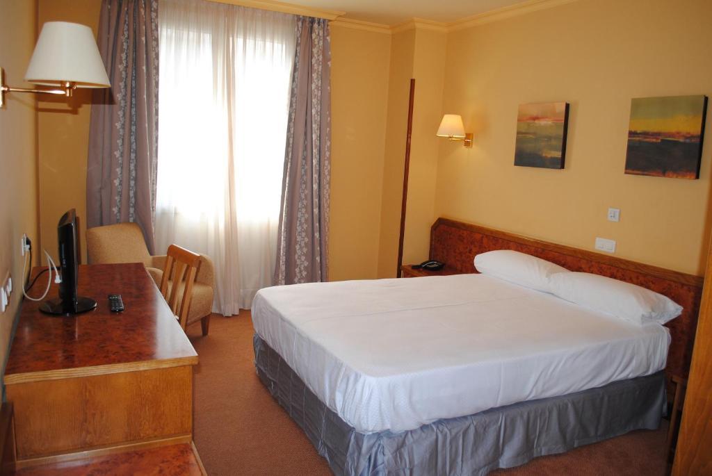 Hotel Gernika - Adults Only Room photo