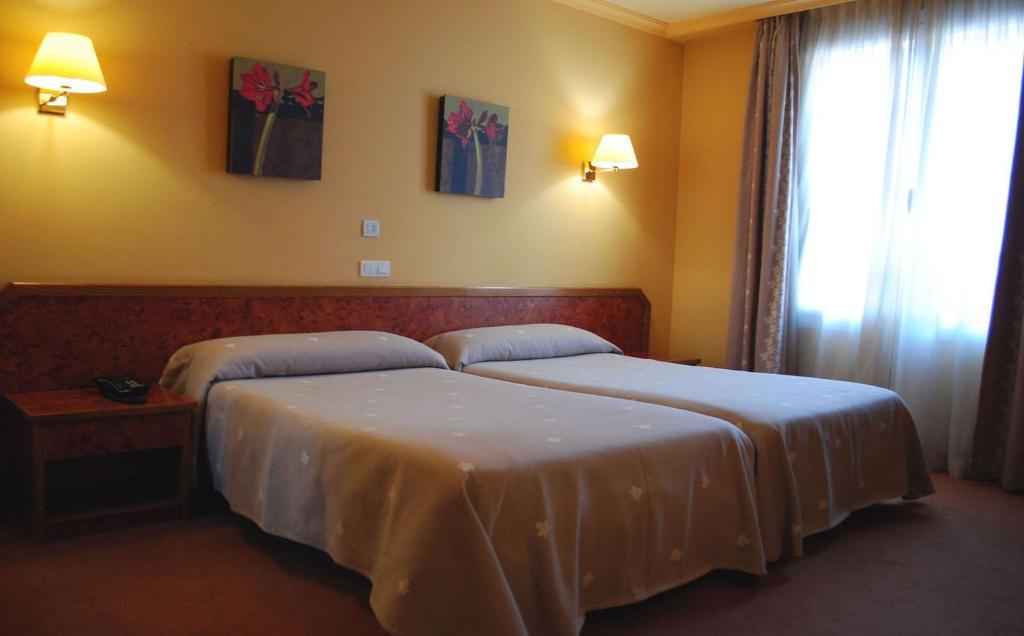 Hotel Gernika - Adults Only Room photo